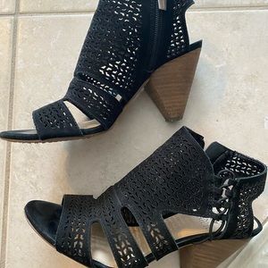 Black Vince Camuto shoes